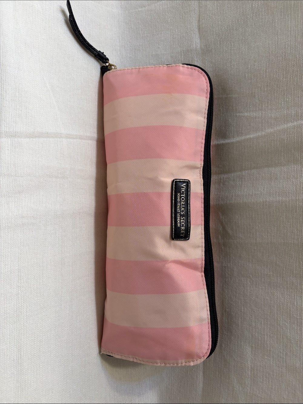 Victoria's Secret Pink and Cream Striped packable weekender/getaway tote - Picture 2 of 8